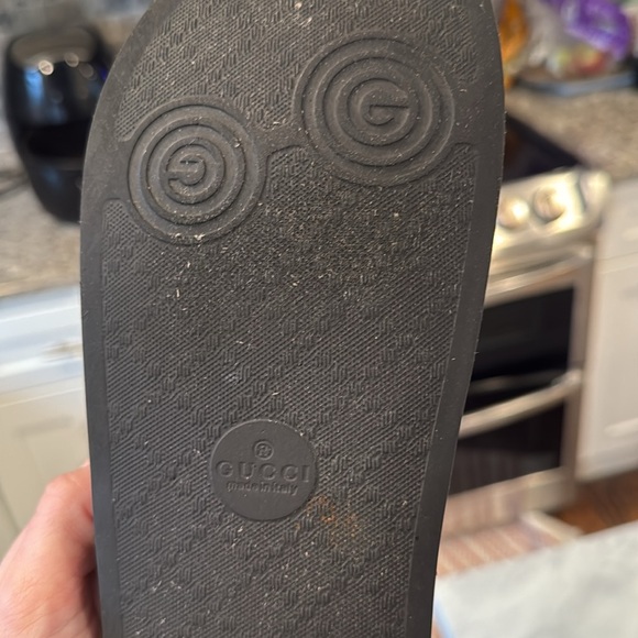 Gucci GG rubber Slides - Picture 5 of 5